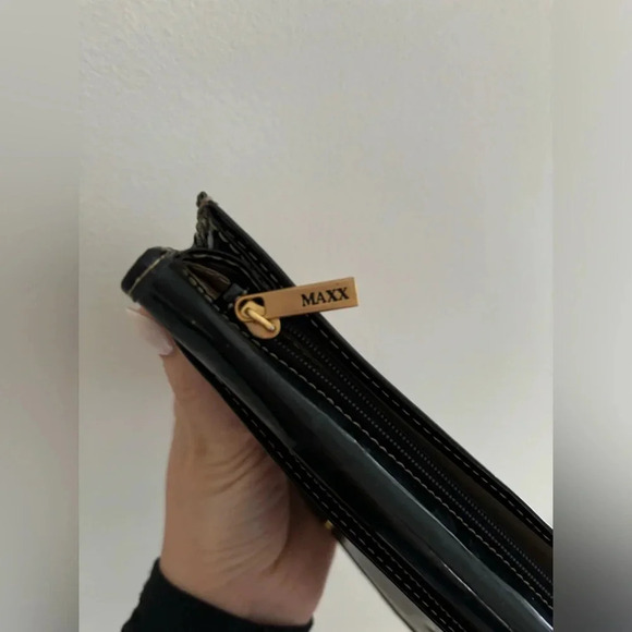 Maxx New York Patent Leather  Wallet - Picture 4 of 4